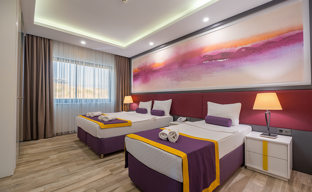 CAMPUS HILL HOTEL&SPA