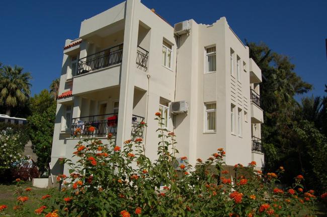 LİNDA BEACH HOTEL